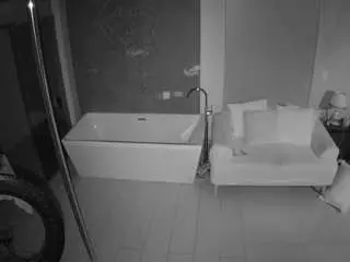 Camsoda Free Porn Cam of voyeurcam-casa-salsa-bathroom-3