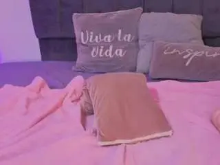 Camsoda Free Live Porn of pretty-johnson