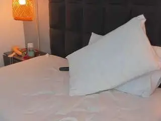 Camsoda Watch Live Sex Cams of natalie-esmith