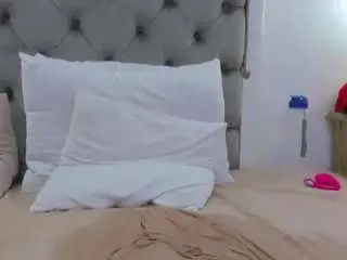 Camsoda Free Porn Cam of annn-scott