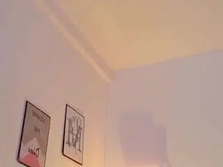 Camsoda Free Live Porn of cutepetitee
