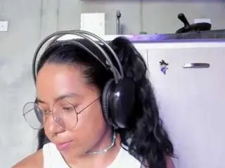 Camsoda Free Live Porn of chiarafustox