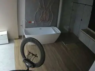 Camsoda Sex Chat of voyeurcam-casa-salsa-bathroom-4