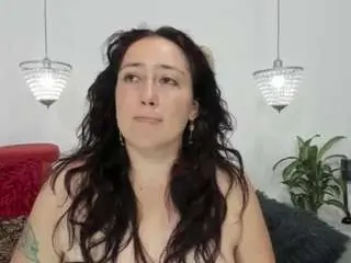 Camsoda Adult Video Chat of esmeralda-milf