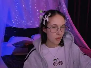 Camsoda Nude Webcam of ava-mystic