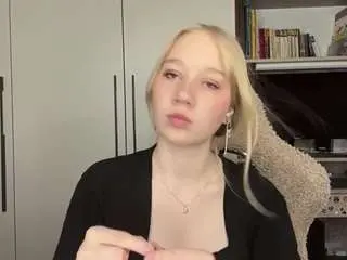 Camsoda Watch Live Sex Cams of allenamenna