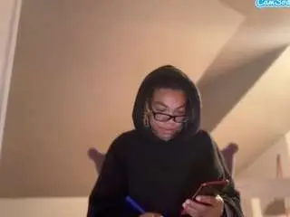 Camsoda Free Live Porn of zahrabliss