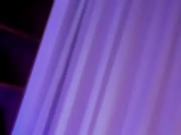 Chaturbate Live Sex Cam of valentinamonroee_