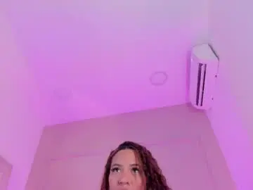Chaturbate Live Sex Cam of tatii_moon