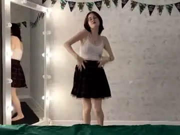 Chaturbate Free Porn Cam of eleniswackhammer