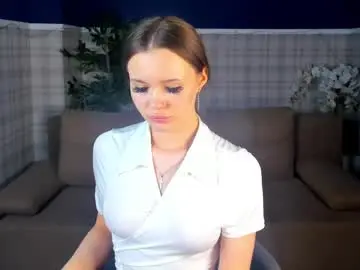 Chaturbate Live Sex Cam of ella_butler