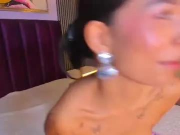 Chaturbate Live Sex Cam of laura_aristizabal_19