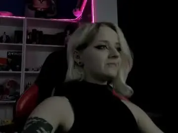 Chaturbate Live Porn of holy_mistresss