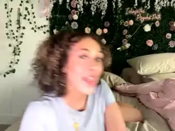 Chaturbate Nude Webcam of lyracovee
