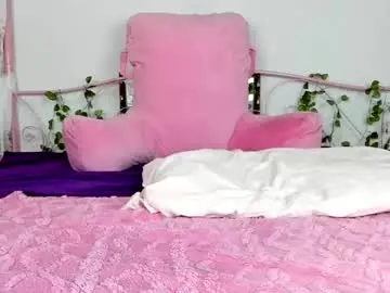 Chaturbate Watch Live Sex Cams of lily_holy69