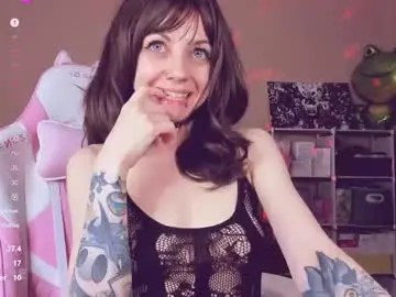 Chaturbate Live Sex Cam of amyrose69