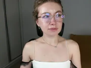 Chaturbate Live Sex Cam of mia_luxx92