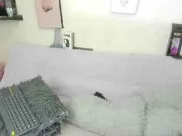 Chaturbate Live Sex Cam of lele_699