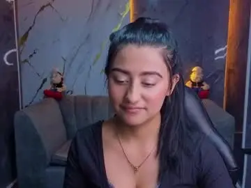 Chaturbate Free Live Porn of catalella_little_b