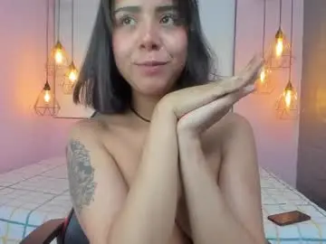 Chaturbate Live Sex Cam of magic_oliviah