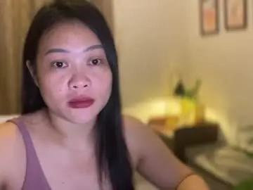 Chaturbate Live Sex Cam of sweetestsmile_