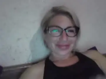 Chaturbate Adult Webcam of fox_red_lady7