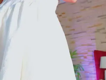 Chaturbate Free Porn Cam of helenceccile