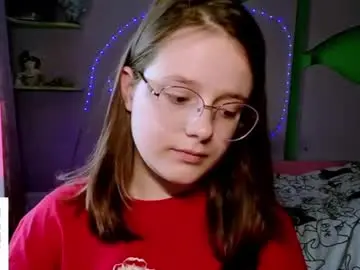 Chaturbate Watch Live Sex Cams of emilialoures7