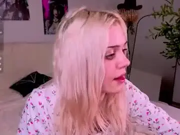 Chaturbate Private Sex Chat of m1m1_angels