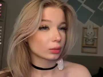 Chaturbate Live Porn of shiningdawn