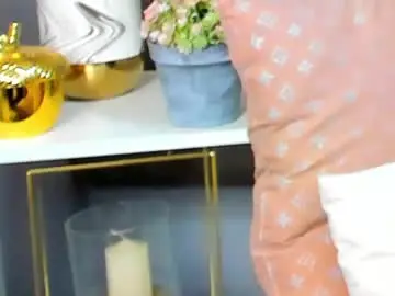 Chaturbate Live Sex Cam of bellacandys