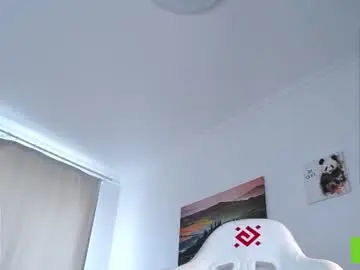 Chaturbate Nude Webcam of adeles_vibes