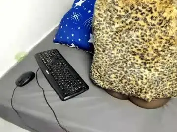 Chaturbate Best live sex cam show of lisa_reed3