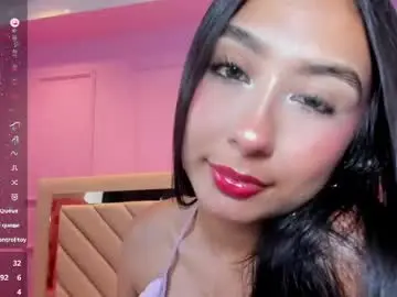Chaturbate Live Sex Cam of alahiacruz1