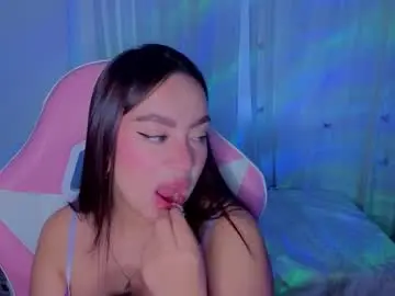 Chaturbate Live Sex Cam of lyavalmont