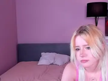Chaturbate Free Porn Cam of kiki_peach