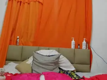 Chaturbate Sex Chat of lilybaudyn_