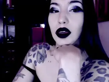 Chaturbate Live Porn of emearld_black