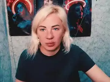 Chaturbate Adult Video Chat of alinafrey_