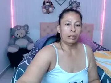 Chaturbate Live Sex Cam of mature_martina_