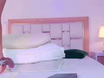 Chaturbate Nude Webcam of missjuliaa_