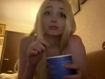 Chaturbate Live Sex Cam of belledys