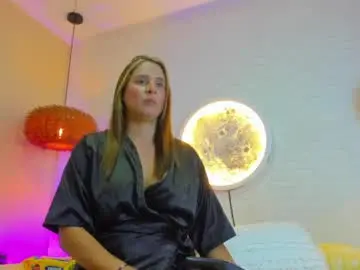 Chaturbate Best live sex cam show of sophi_cooper29