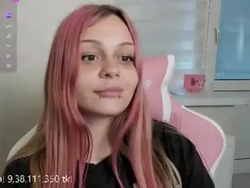 Chaturbate Free Porn Cam of melonipinkbb