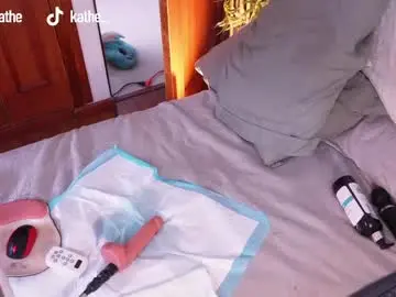 Chaturbate Live Sex Cam of i_am_lucy1