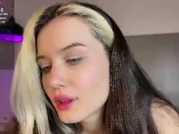 Chaturbate Nude Webcam of _blowjob_queen_