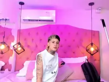 Chaturbate Free Porn Cam of ethan_lennox_