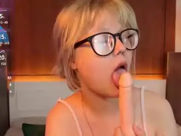 Chaturbate Live Sex Cam of moliqin