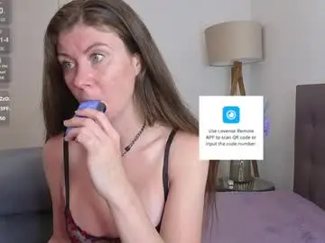Chaturbate Sex Cam of smilequeen_jane