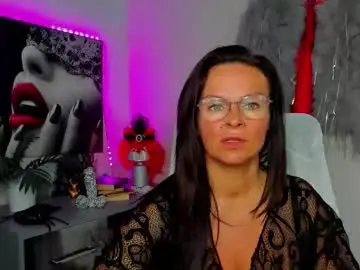 Chaturbate Nude Webcam of helen_79